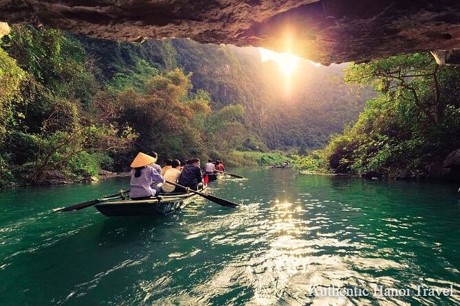 1 Day Luxury Tour in Bai Dinh, Trang An and Mua Cave From Hanoi - Lunch with local dishes