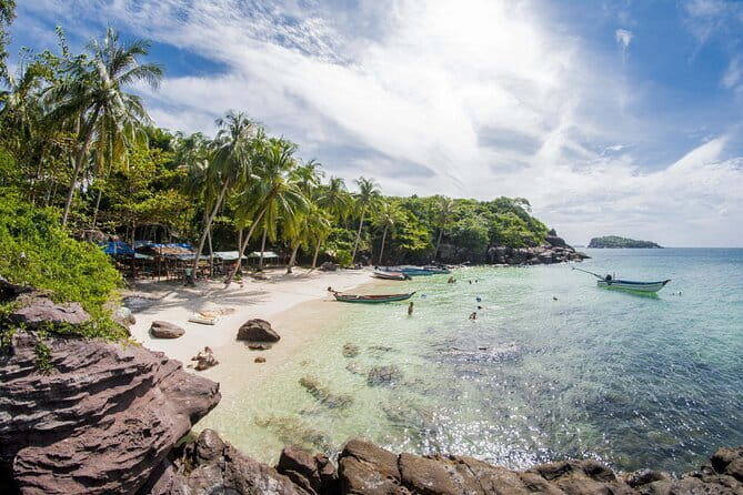 17-Day Vietnam Tour | Explore the Best Highlights of Vietnam - Da Nang and Ba Na Hills offer spectacle at altitude