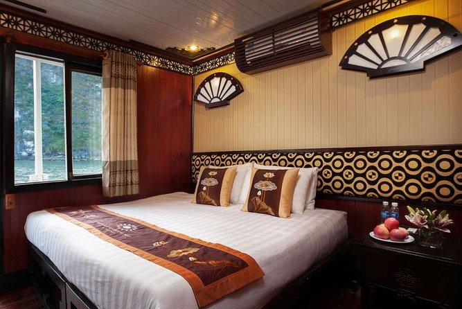 2-day Ha Long Bay Cruise included Transfer, Kayking and Swimming - Ti Top Island for swimming or a short hike