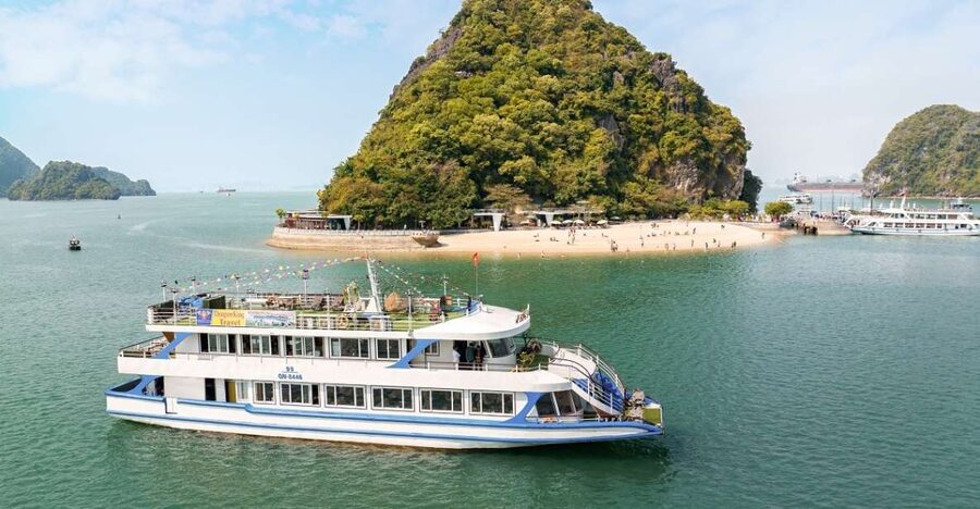 2-Day Ha Noi - Ninh Binh - Ha Long Bay Highlights Tour - Tam Coc by bamboo boat