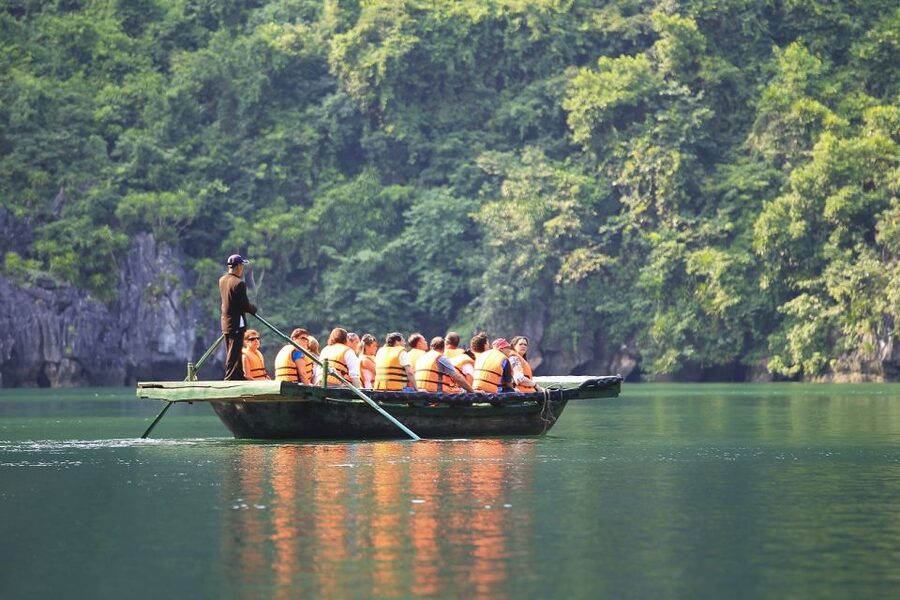 2-Day Ha Noi - Ninh Binh - Ha Long Bay Highlights Tour - Day 2: Ha Long Bay by boat