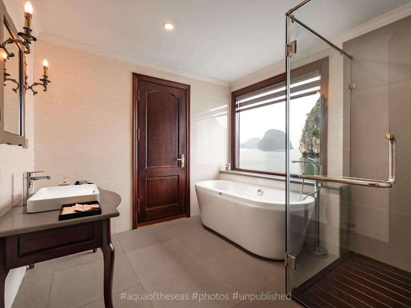 2-Day: Halong Lan Ha Bay 5 Stars Cruises w/Balcony & Bathtub - A balcony cabin with room to slow down