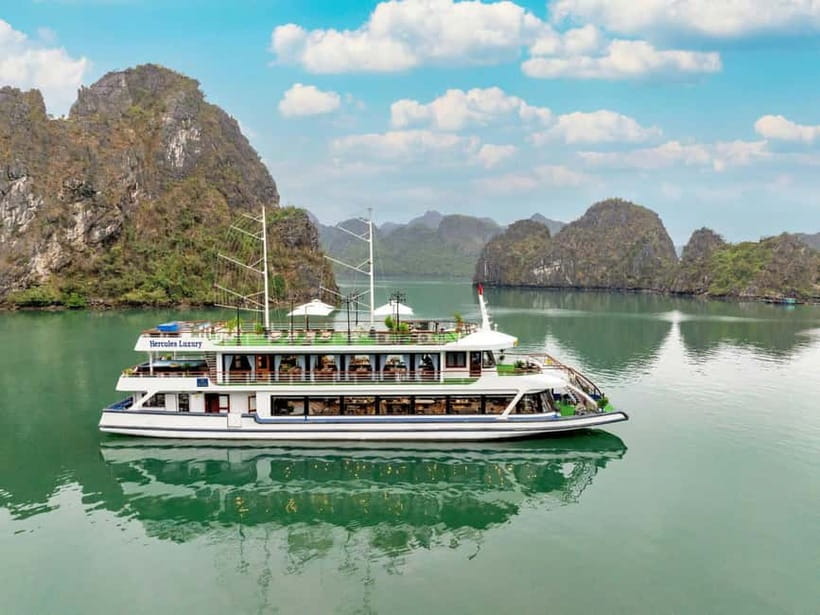 2-Day: Hanoi - Ninh Binh - Halong Bay Luxury Cruise - Lunch in Ninh Binh, with plenty for vegetarians