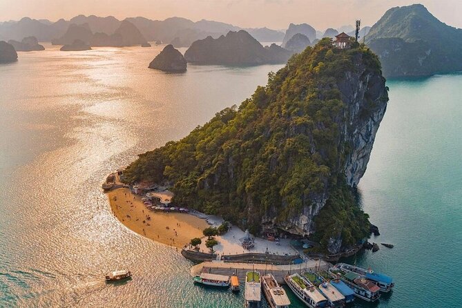 2-Day In Halong Bay Cruise With Transfer From Hanoi - The bay’s beauty comes with an environmental concern