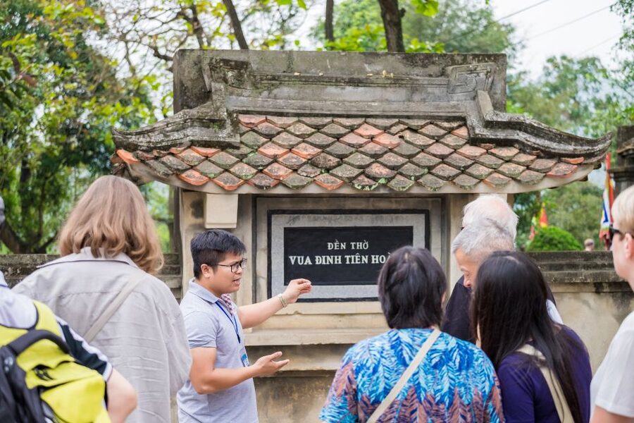 2 Day Ninh Binh: Hoa Lu/Bai Dinh- Trang An/Tam Coc- Mua Cave - Food, transport, and the return to Hanoi