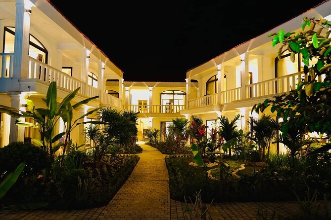 2 Day Private Tour in Ninh Binh with Mini Resort or 4 Star Hotel - The overnight stay: mini resort or four-star hotel