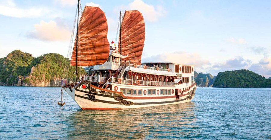 2-Day Royal Palace Ha Long Bay & Ti Top Island Cruise - Getting from Hanoi to Tuan Chau Port