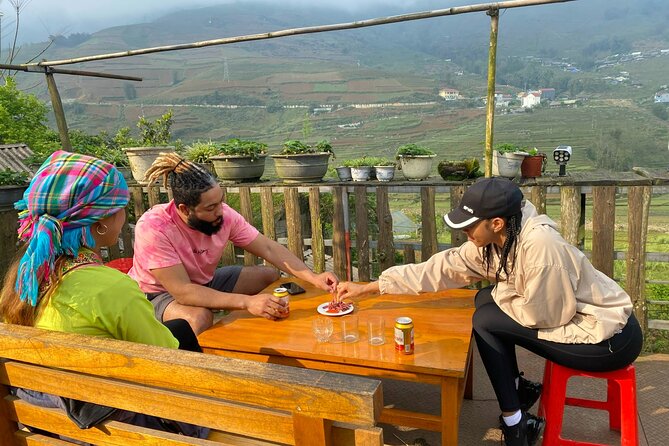 2-Day Trekking Adventure of Sapa from Hanoi with Night Bus - Shower, luggage, and the long ride back to Hanoi