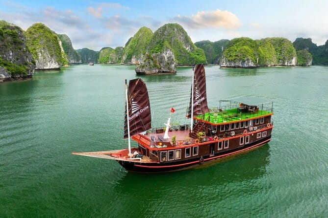 2 Days 1 Night Lan Ha, Ha Long Bay Tour With Licensed Guide - Three-Peach beach and an afternoon in Viet Hai