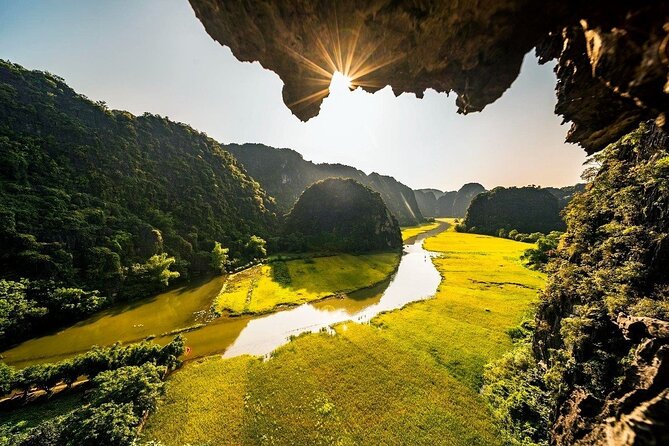 2 Days 1 Night Luxury Ninh Binh Private Tour from Hanoi - Bich Dong Pagoda and the value of a slower temple stop