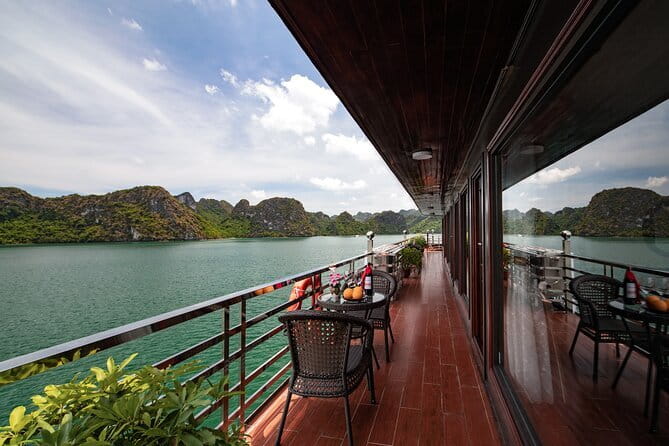 2 Days 1 Night Visit Lan Ha Bay - Classic 3 cabins cruise - Farewell lunch and the end at Cat Ba town