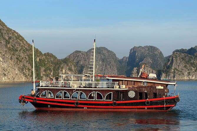 2 Days 1 Night Visit Lan Ha Bay - Classic 3 cabins cruise - From Hanoi Old Quarter to Beo Harbor