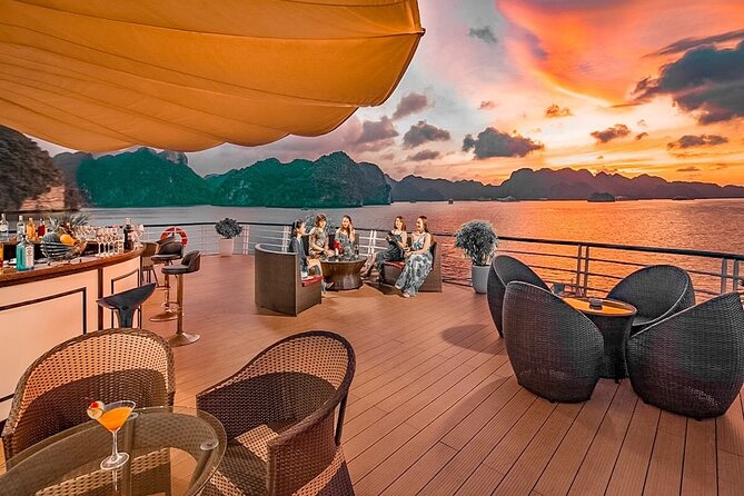 2-Days Aspira Cruise Tour around Hanoi- Halong- Lan Ha Bay - The early morning Lan Ha Bay routine