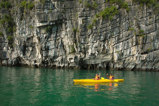 2 Days Halong Bay - Halong Sapphire Cruise - The overnight cabin and evening on board