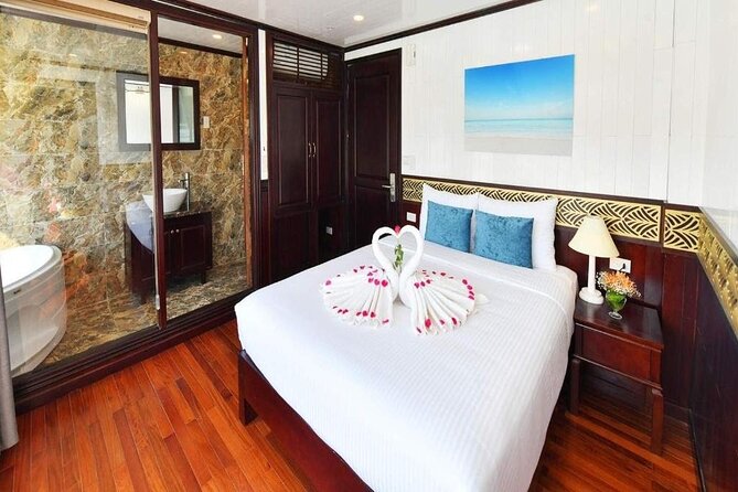 2 Days Halong Bay - Halong Sapphire Cruise - Who will enjoy this cruise most