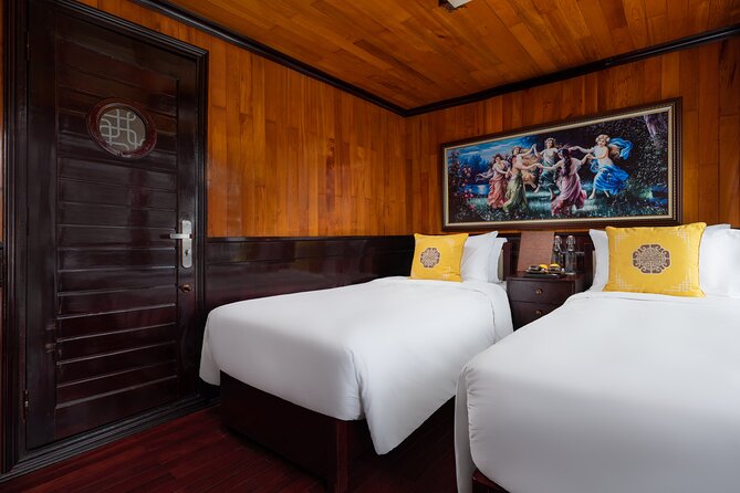 2D1N: Halong Bay 4-Star Cruise - Cave, Kayak, Swim, Meals - Kayaking or bamboo boating at Luon Cave