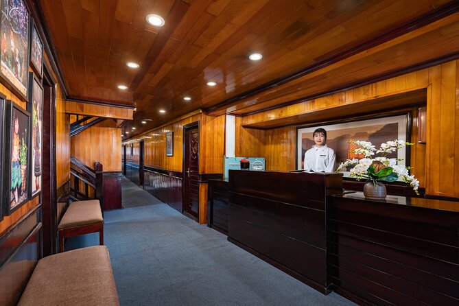 2D1N: Halong Bay 4-Star Cruise - Cave, Kayak, Swim, Meals - Sung Sot Cave, Ha Long Bay’s big morning visit