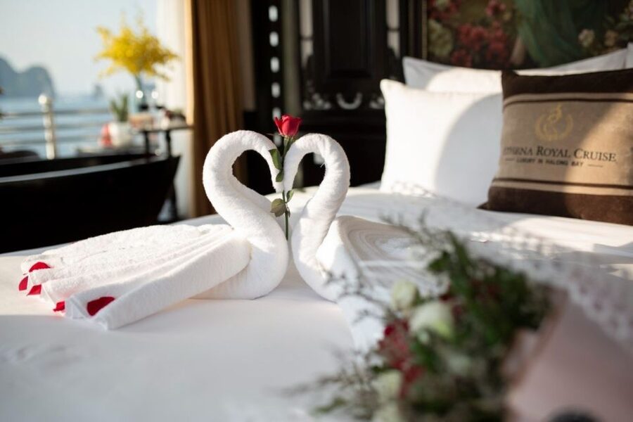 3 Day Hanoi - Ninh Binh - Halong Bay 5 Star Cruise & Balcony - Lunch with Vietnamese choices
