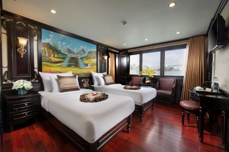 3 Day Hanoi - Ninh Binh - Halong Bay 5 Star Cruise & Balcony - Day two: the long road to Ha Long Bay