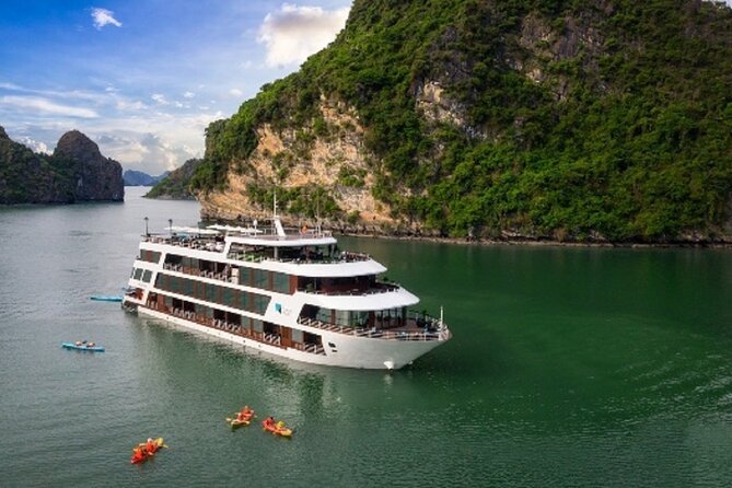 3-Day Hanoi-Ninh Binh-Halong-Lan Ha Bay 5 Star Cruise & Balcony - Day one: temples, rivers, and the Ninh Binh high points
