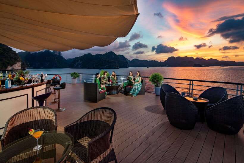 3-Day Lan Ha Bay & Viet Hai 5★ Cruise + Free Hanoi Pickup - Key points to know before booking