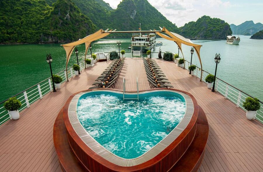 3-Day Lan Ha Bay & Viet Hai 5★ Cruise + Free Hanoi Pickup - Food, drinks, and the real cost