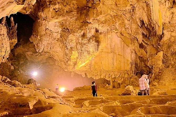 3-Day Private Tour Ba Be Lake - Ban Gioc Water Fall Best of North - The return to Hanoi through tea country