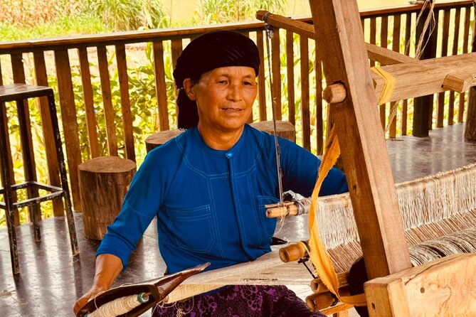 3 Days and 2 Nights Ha Giang Loop Tour - Day three: Markets, weaving, and the ride back