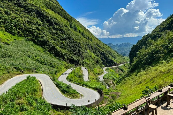 3 Days and 2 Nights Ha Giang Loop Tour - Day two: Ma Pi Leng Pass and the northern border country