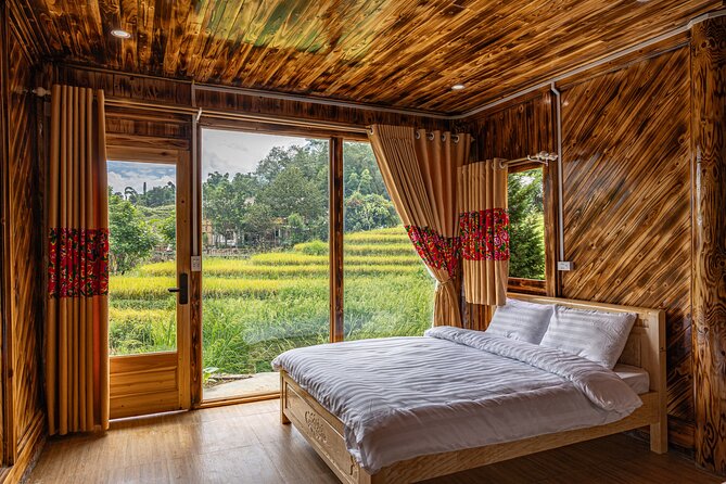 3-Days in Sapa with Overnight at 4 Star Hotel & Bungalow - Meals, group size, and what you pay extra for