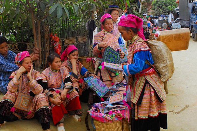 3-Night Sapa Trek and Homestay with Round Trip Transfer from Hanoi - The Ta Van homestay with a Zay family