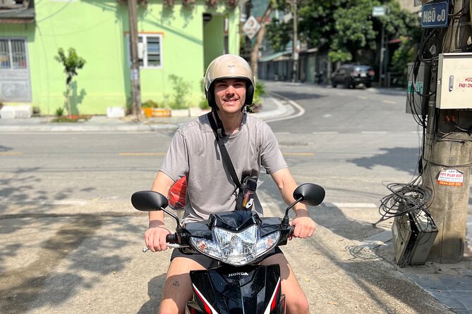 3D2N LOOP TOUR BY MOTORBIKES (self-driving - IDP needed) - The guides and the small-group feel