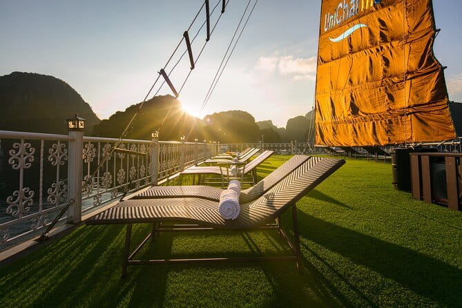 3Day Kayak & Trek to Ha Long Bay and Tamcoc (the 2nd day private) - Why Lan Ha Bay is the smart first stop