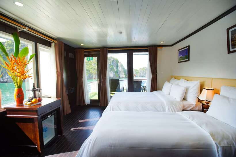 4-star Halong Paloma Cruise 2D1N Trip - Day 1: lunch, limestone islands, and Thien Canh Son Cave