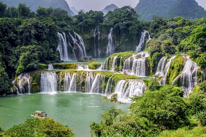 5 Day Ha Giang Loop and Cao Bang Discovery Tour - Day 3: Dong Van Market and the Ma Pi Leng choice