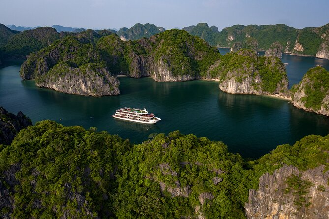 5-Day North Vietnam: Hanoi -Halong Bay -Ninh Binh-Sapa from Hanoi - What the $199.90 price really covers