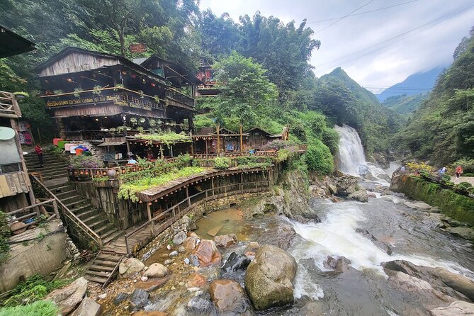 5-Day North Vietnam: Sa Pa - Ninh Binh - Halong Cruise from Hanoi - Day 4: Boarding the four-star Halong Bay cruise