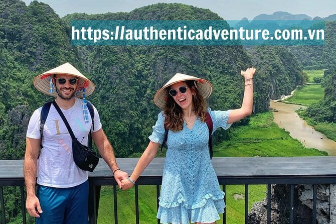 7 Days Explore Vietnam Trip - Day 3: Sailing into Ha Long Bay
