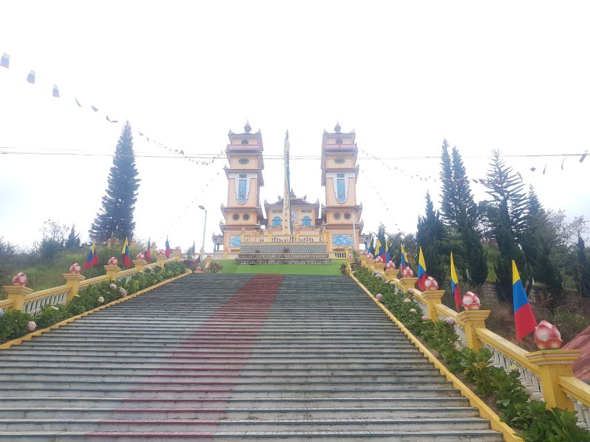 7-hour Datanla waterfall, Clay Tunnel and Holy See temple - What the $38 price really covers