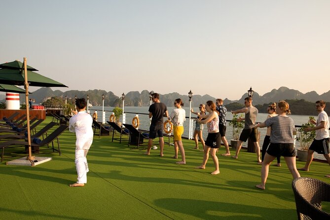 All-Inclusive 3 Day/2 Night Halong Luxury Cruise Meals, Cave, Kayaking, Swimming - Meals and service onboard