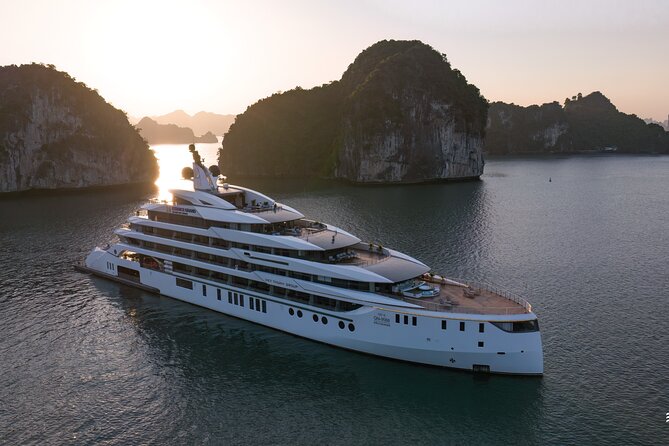 ALL Inclusive: Halong Bay Overnight Luxury Cruise Collection - The Lan Ha morning and Cat Ba option