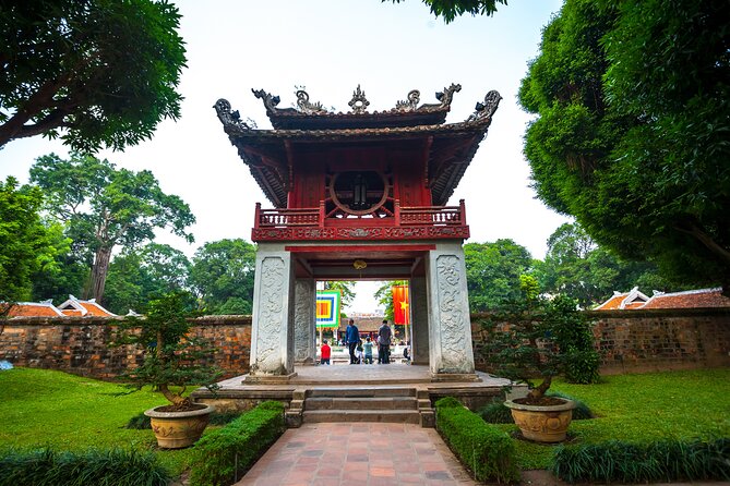 All Inclusive Hanoi Private Tour - A sewing alley and the working side of Hanoi