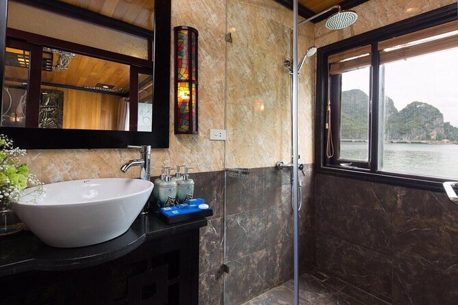 All-inclusive in Lan Ha Bay for 2Days 1 Night with many options - The guide can shape the entire trip