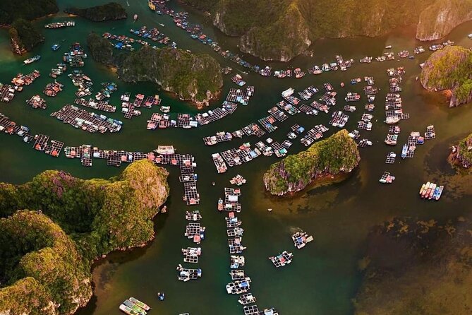 Amazing day - Boat trip discover real Ha Long Bay and Lan Ha Bay - Crossing Into Southern Ha Long Bay