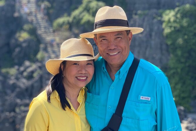 Amazing Ninh Binh Day Tour: Mua Cave - Tam Coc - Hoa Lu - Tam Coc by sampan, with three caves