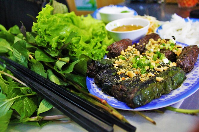 Award-winning Saigon Food Tour with GirlPower Drivers | KissTour - Seafood and alley life in District 4