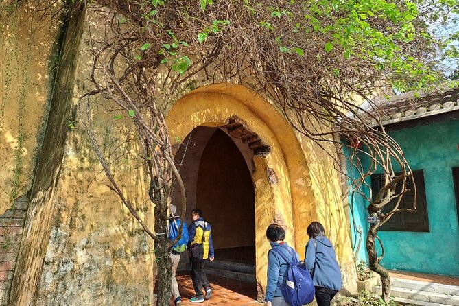 Ba Na Hills & Golden Bridge: Private Return Transfer from Da Nang - What the waiting driver changes