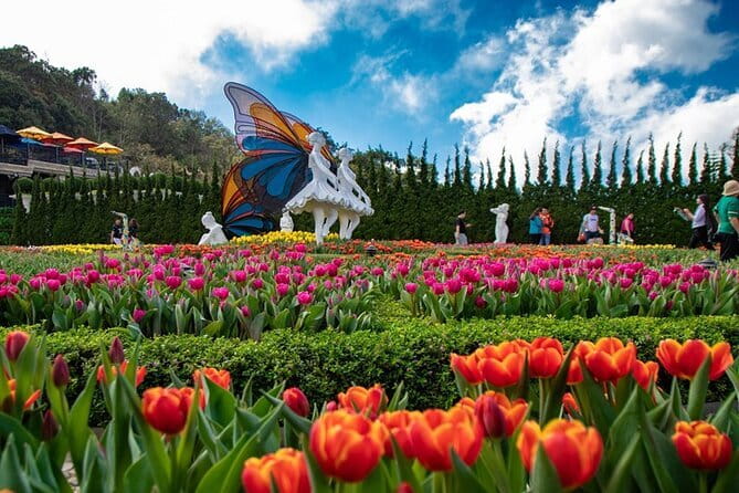 Ba Na Hills & Golden Bridge with Fantasy Park Tour-Optional Lunch - Leaving Da Nang and reaching the mountain
