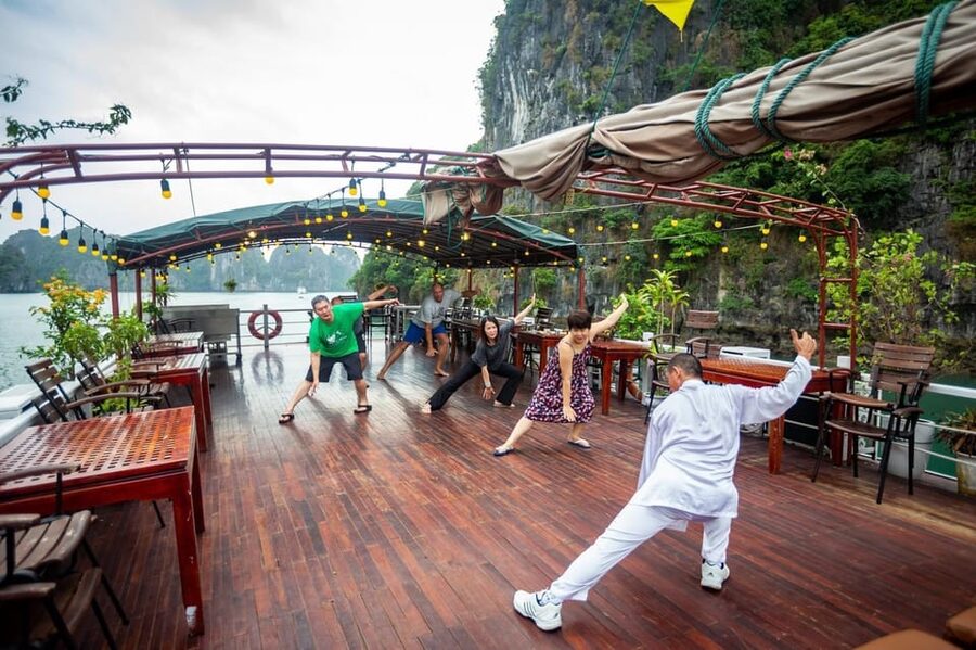 Bai Tu Long Bay 2 Days 1 Night With Renea Cruise - Kayaking around Cap La Island
