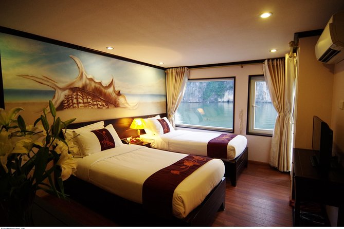 Bai Tu Long bay Luxury Cruise 2D/1N: Less touristy places, Kayaking, full meals - Practical packing advice for the bay